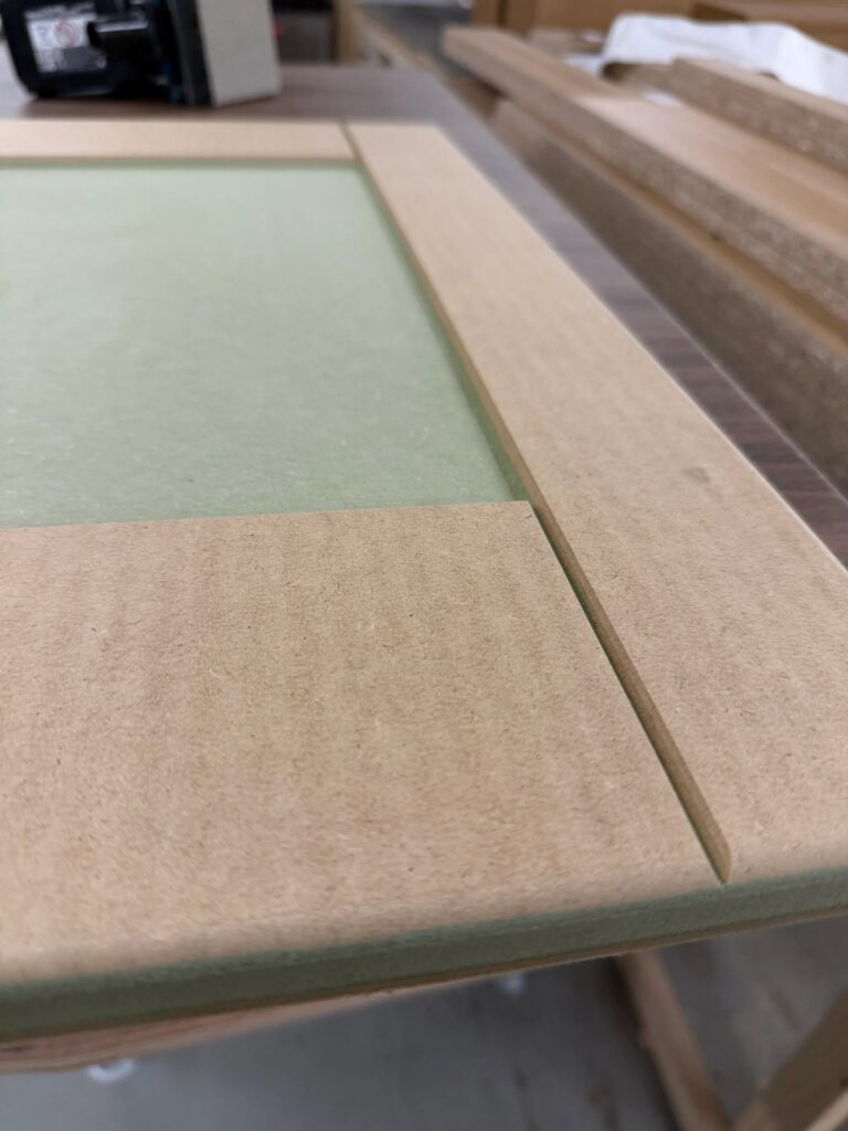 Shaker fronts, paintable finish