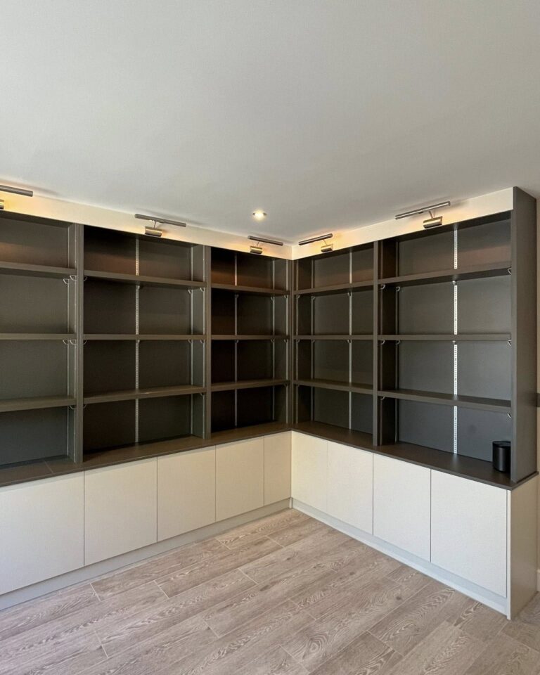 Corner shelving in Lava Grey with 36mm shelves