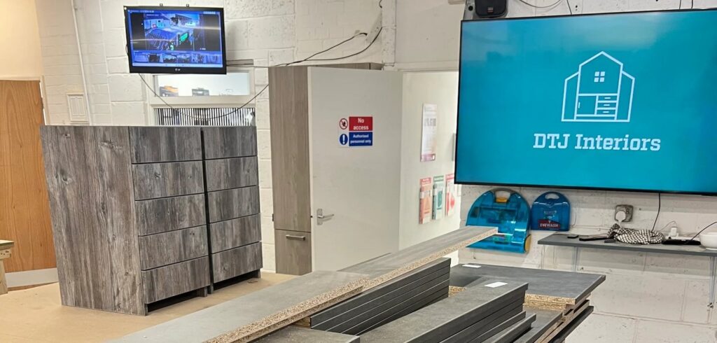 Workshop cut and edge job